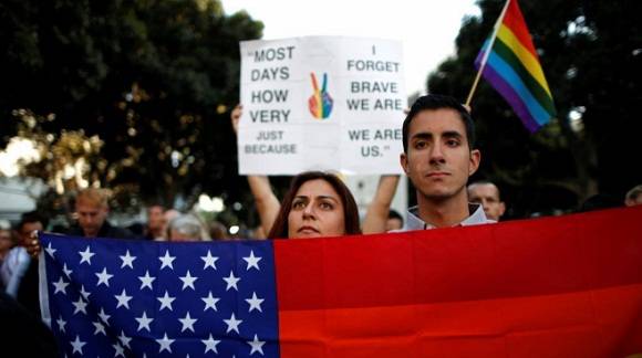Acto en recuerdo de las víctimas del atentado en la ciudad de Orlando. Foto: Reuters.