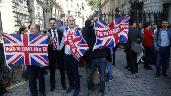 Reino Unido aprueba irse de la Unión Europea. Foto: Reuters.