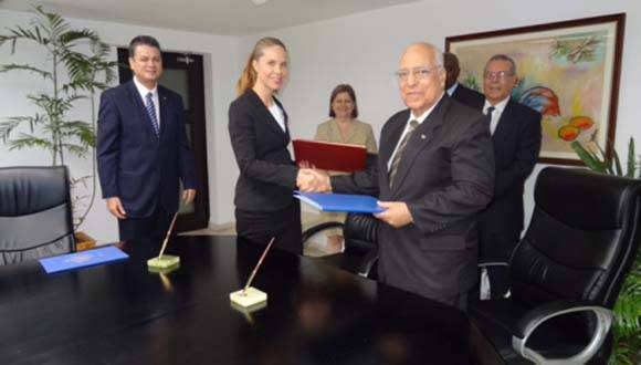 Cuba y Suecia firman acuerdo de regularización de deuda