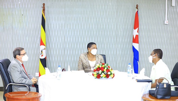 Cuban Foreign Minister continues his work in Uganda